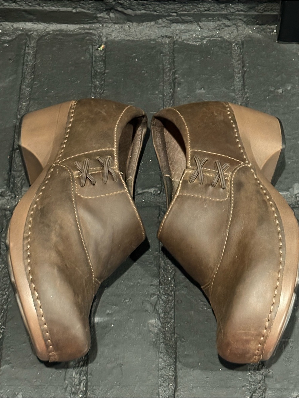 Dansko Women’s Brown Leather Slip-On Comfort Shoe - Picture 3 of 7